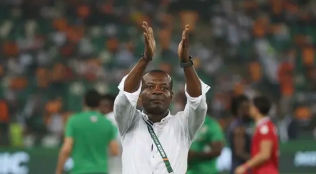 Oficial: Juan Micha no continuará como seleccionador del Nzalang Nacional; Deportes y FEGUIFUT abrirán licitación internacional